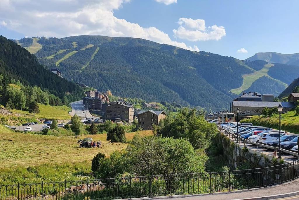 Acollidor estudi amb encant nòrdic i amb parquing, al costat de Grandvalira Canillo Esterno foto