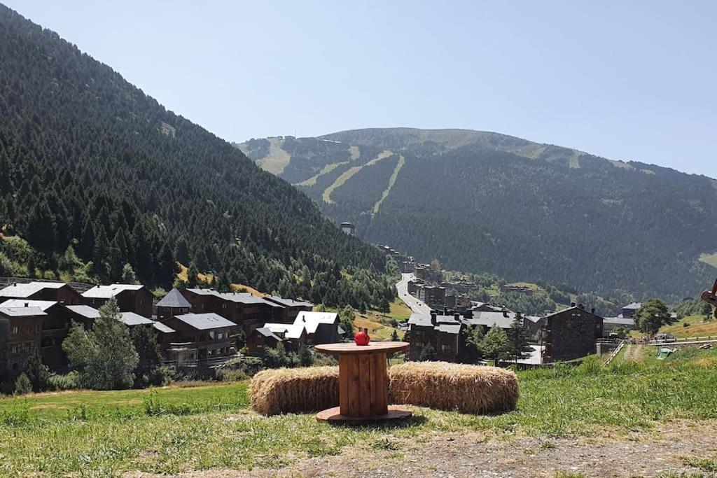 Acollidor estudi amb encant nòrdic i amb parquing, al costat de Grandvalira Canillo Esterno foto