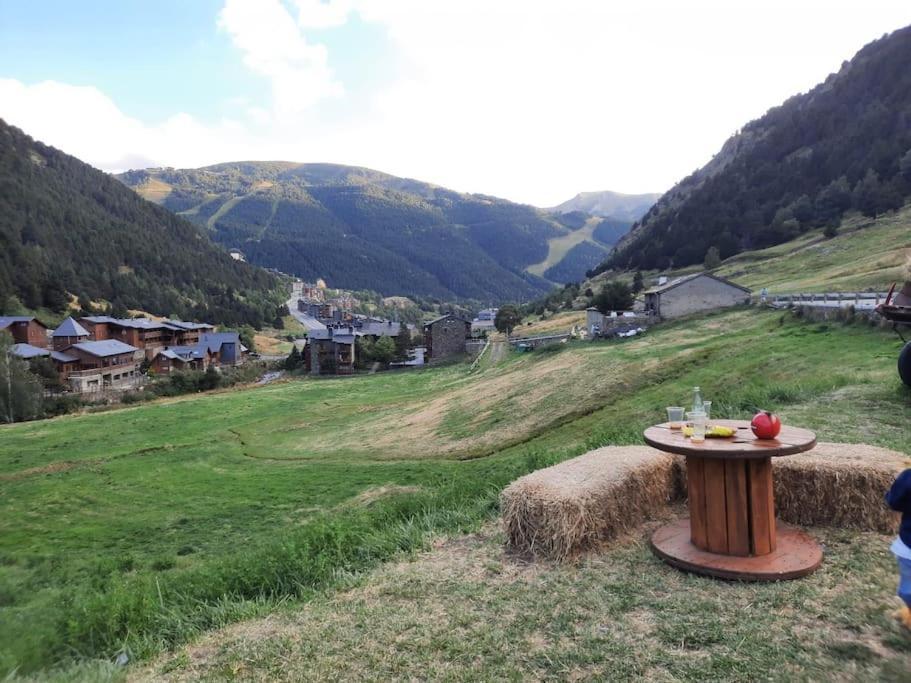 Acollidor estudi amb encant nòrdic i amb parquing, al costat de Grandvalira Canillo Esterno foto